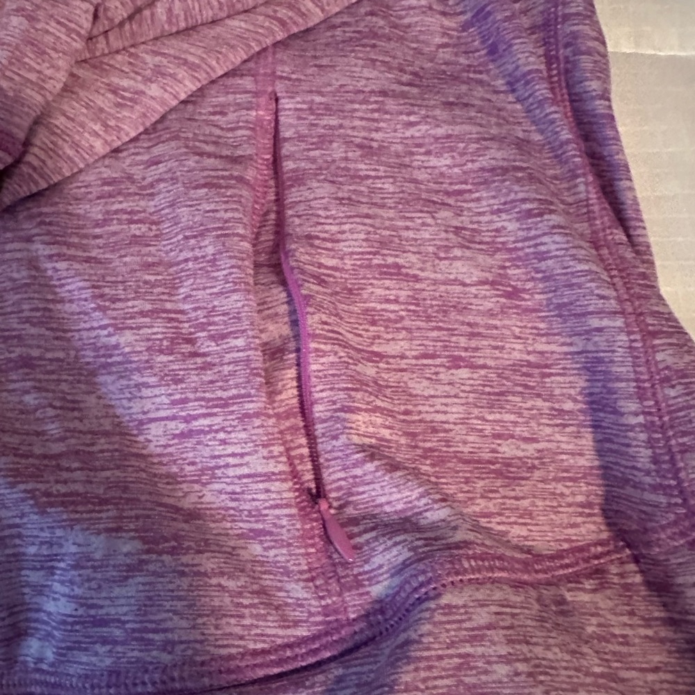 Champion XL Woman’s Sweatshirt - Picture 5 of 6